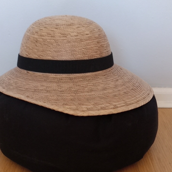 Hat - Picture 4 of 4